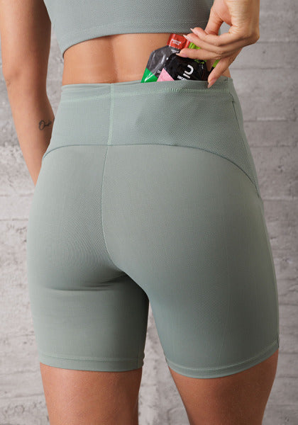 Short Recortes e Bolsos Funcionais Impulse
