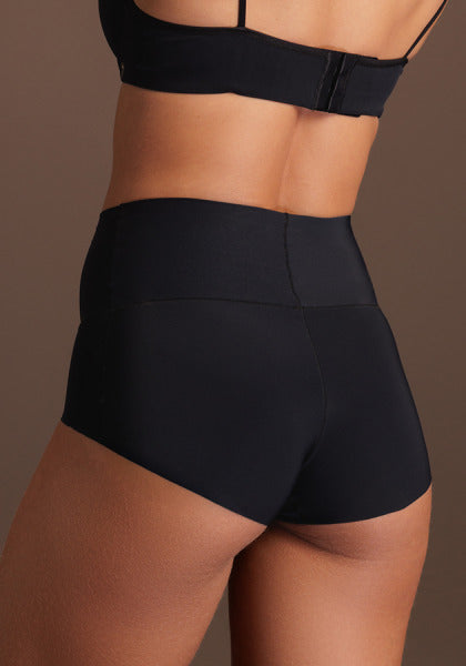 Calcinha Hot Pants Corte a Fio Light Sensation