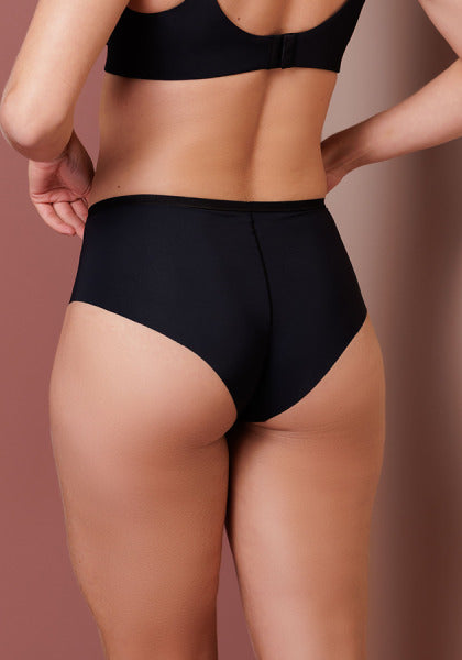 Calcinha Laterais Largas Light Sensation