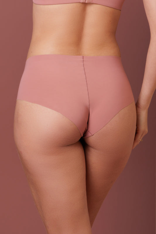 Calcinha Laterais Largas com Corte a Fio Light Sensation