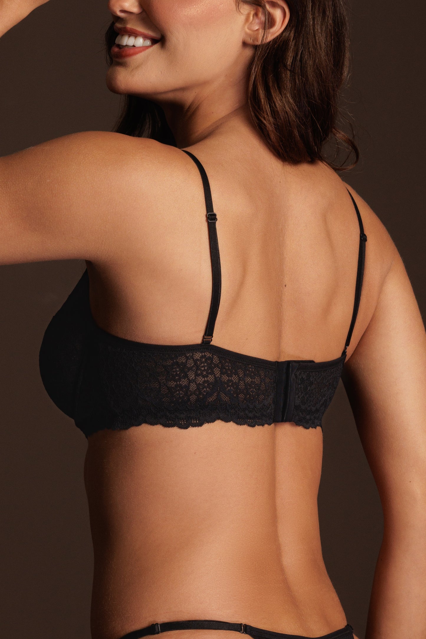 Sutiã sem Bojo com Aro em Renda Poésie