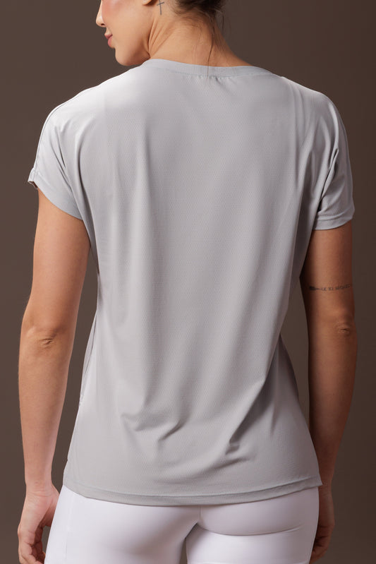 Blusa Gola V Essential Slim