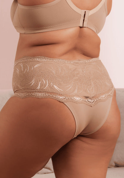 Calcinha Cintura Alta Em Renda e Microfibra Belle Femme
