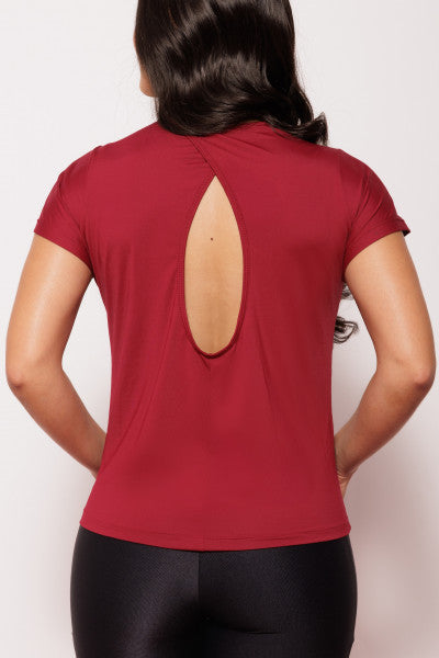 Blusa com Recorte Vazado nas Costas